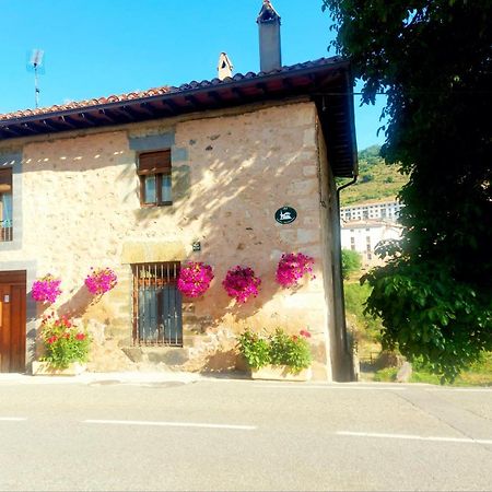 Gasthaus Casa Rural El Quemao Villoslada de Cameros Exterior foto